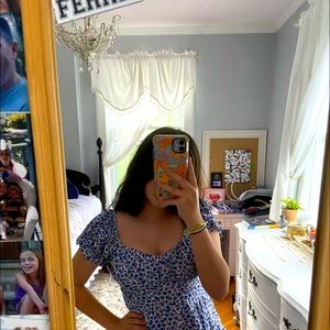 Meet your Posher, Julia